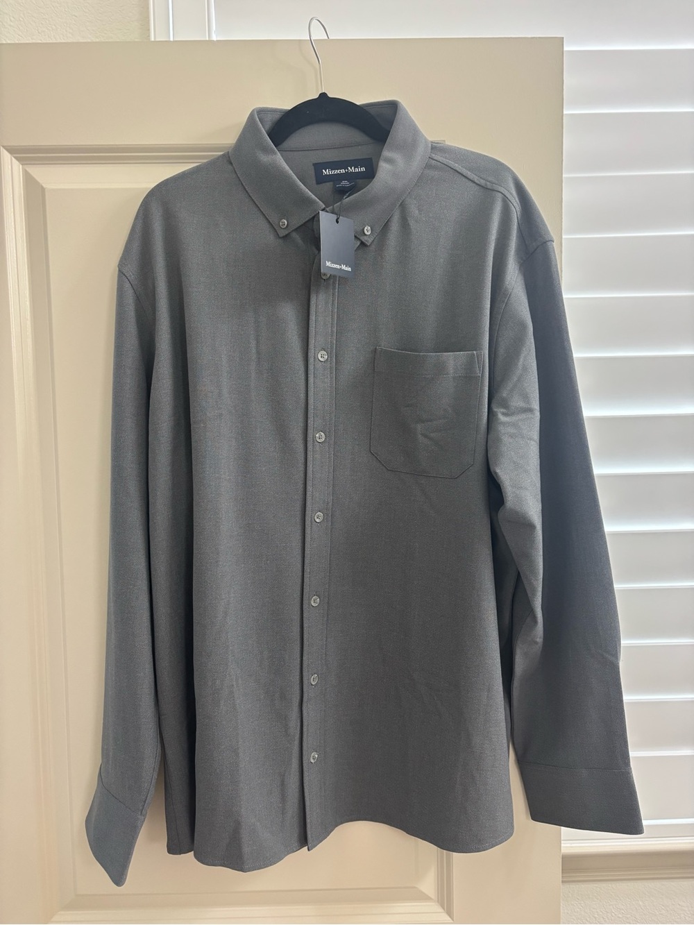 Mizzen+Main Men's Gray Button-Down Shirt